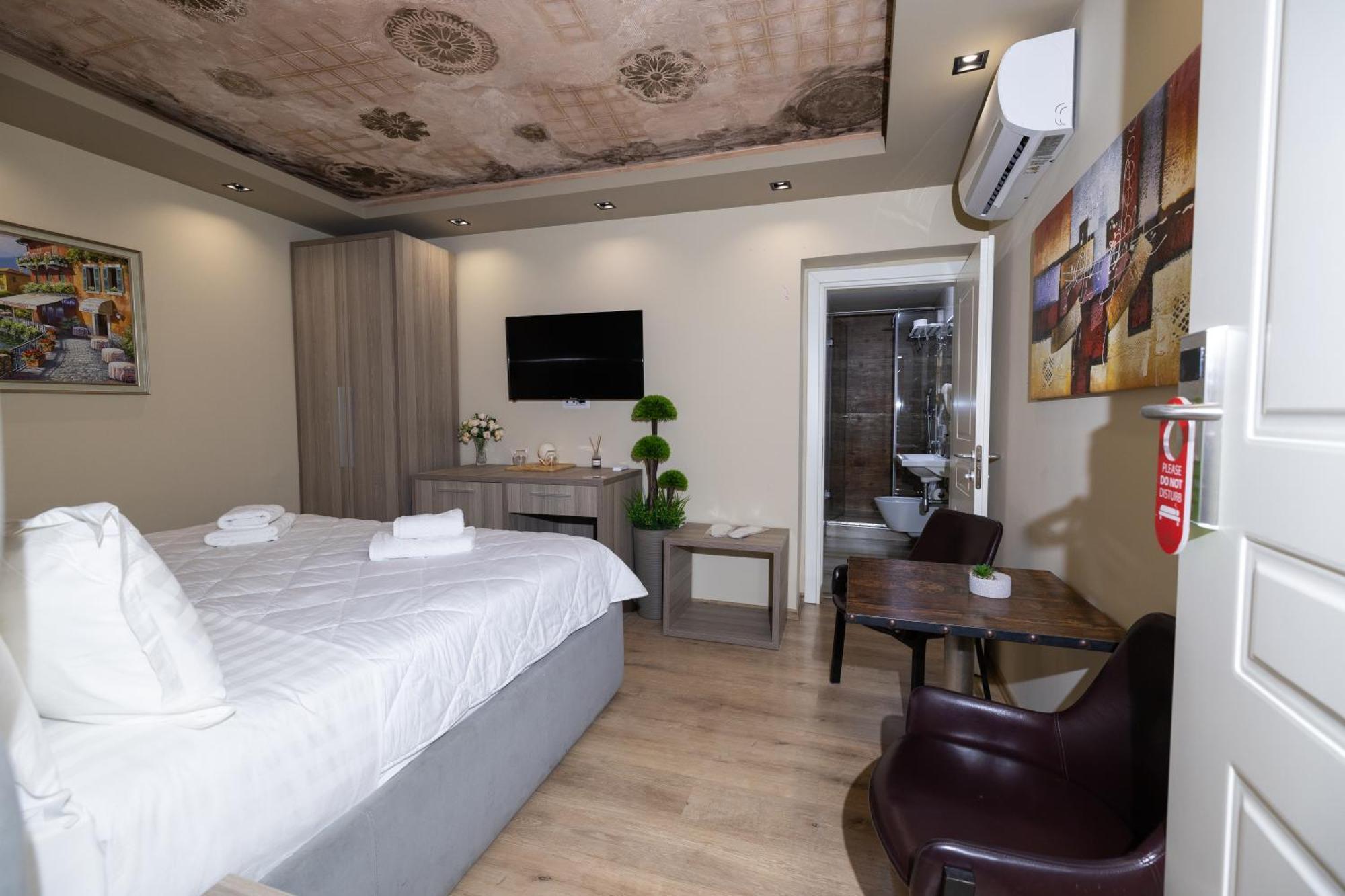 4R Colombo Hotel Tirana Exterior photo